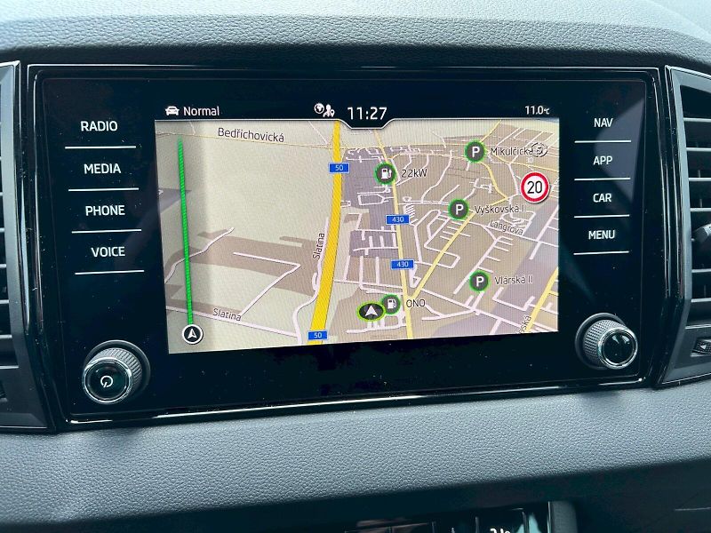 Škoda Karoq (2025) Sportline 2.0 TDI 110 kW DSG - fotka 21 z 35