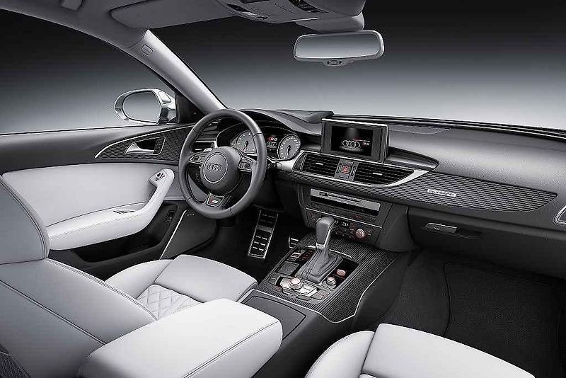 Audi A6.