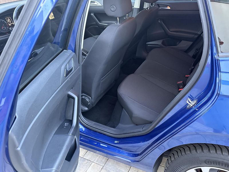 Volkswagen Polo (2019)  1.0 TSI Comfortline 85kw - fotka 10 z 16