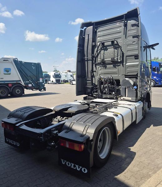 Volvo FH (2025) 460 AERO XLOW lowdeck EURO 6 - fotka 4 z 13
