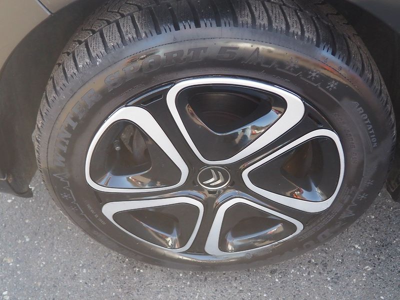 Citroën C3 (2017) 1.2 PureTech, Tažné - fotka 8 z 34