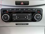 Volkswagen Passat (2011) 1.6 TDi, 1.maj, servis.kniha - náhled 14