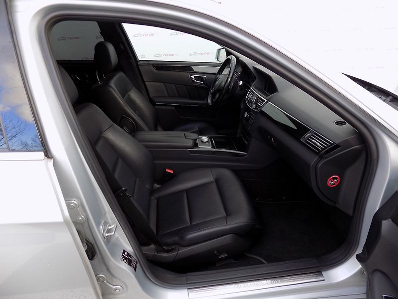 Mercedes-Benz Třídy E (2011) E 300CDI/bi-xenon/Avantgarde/ - fotka 16 z 36
