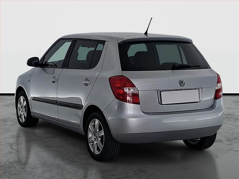 Škoda Fabia (2011) 1.2 TSI, Automat, Serv.kniha - fotka 4 z 15