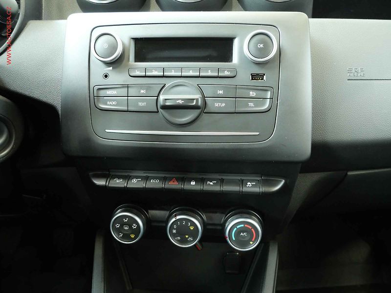 Dacia Duster (2021) 1.5dCi 4x4, ČR, AC, TZ, park - fotka 13 z 23