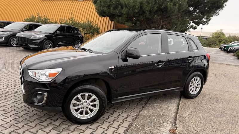 Mitsubishi ASX (2016) 1.6Di-D, ČR,4X4 - fotka 43 z 56
