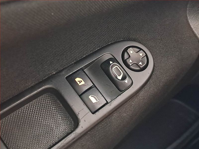 Peugeot 207 (2011) 1.4 VTi, po STK, za super cenu - fotka 15 z 15
