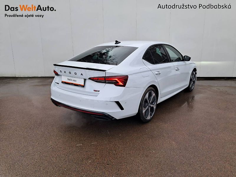 Škoda Octavia (2025) IV RS 2.0 TSI / 195 kW  DSG7 - fotka 2 z 31