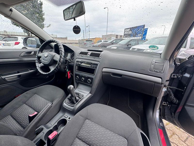 Škoda Octavia (2010) 1,4 TSI 90 KW TAŽNÉ KOLA - fotka 37 z 50