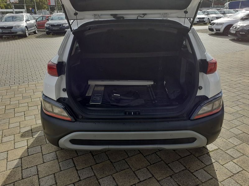 Hyundai Kona (2023) 1.0 T-GDi 1.MAJ ČR - fotka 21 z 38