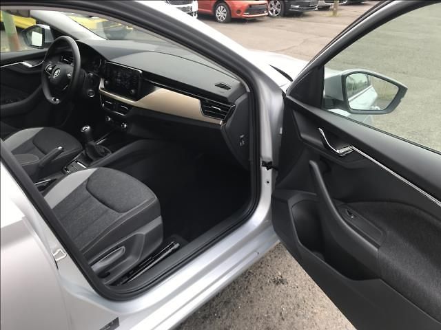 Škoda Scala STYLE 1.0 TSi --3 500 km -- ČR - fotka 13 z 20