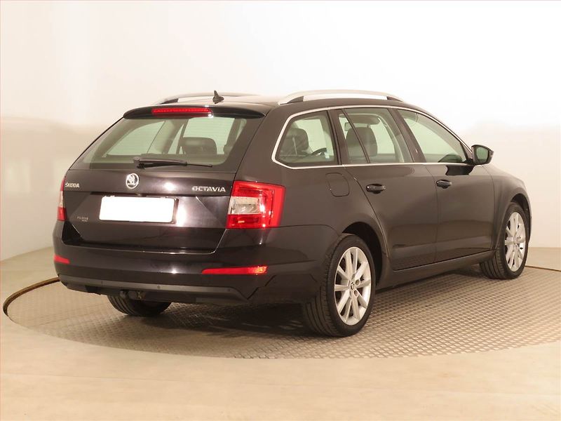 Škoda Octavia (2016) 1.6 TDI, Serv.kniha, Kůže - fotka 5 z 17