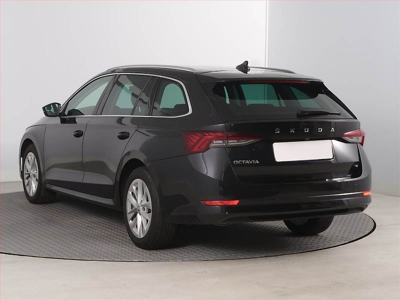 Škoda Octavia (2020) Style 2.0 TDI, Serv.kniha - fotka 4 z 16