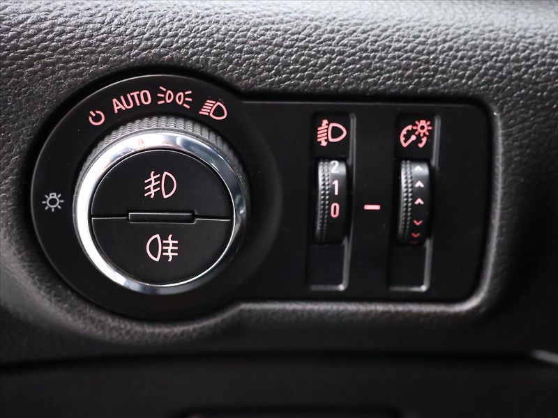 Opel Astra 1.7 CDTi 81kW Cosmo tažné - fotka 13 z 24