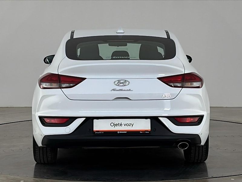 Hyundai i30 Comfort - fotka 17 z 27