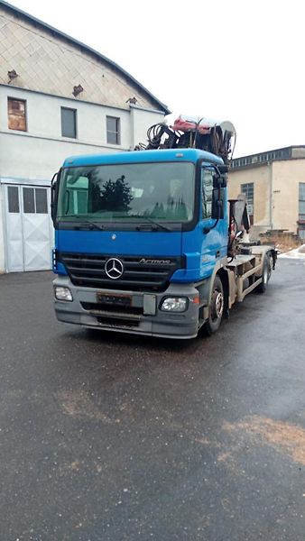 Mercedes-Benz Actros (2004) 2536 kontejner+ruka - fotka 2 z 14