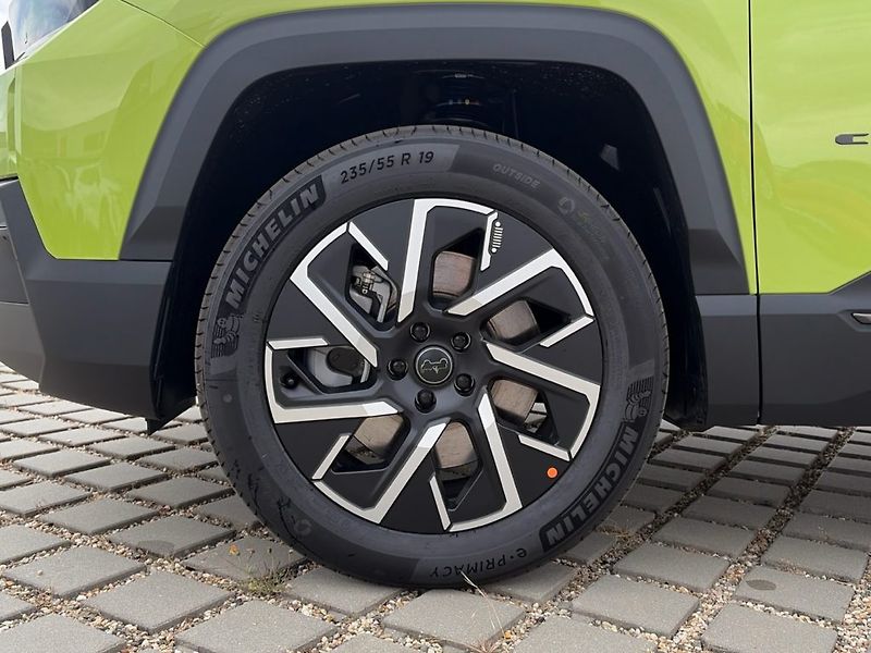 Jeep Compass (2026) Altitude Plug-in Hybrid 225k - fotka 12 z 23