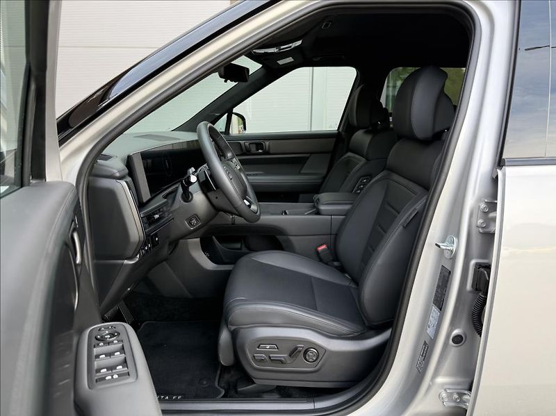 Hyundai Santa Fe 1,6 T HEV 4x4 7M  Calligraphy - fotka 7 z 30