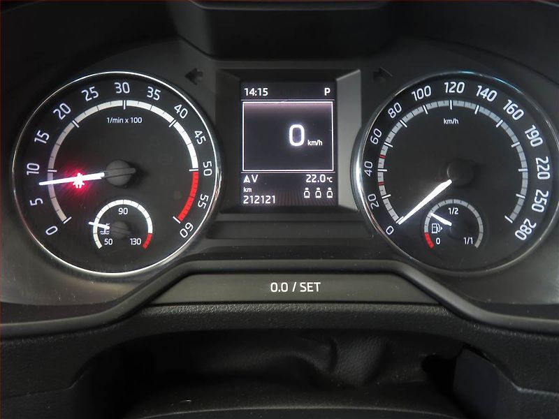 Škoda Octavia (2013) RS 2.0 TDI, Automat - fotka 11 z 15