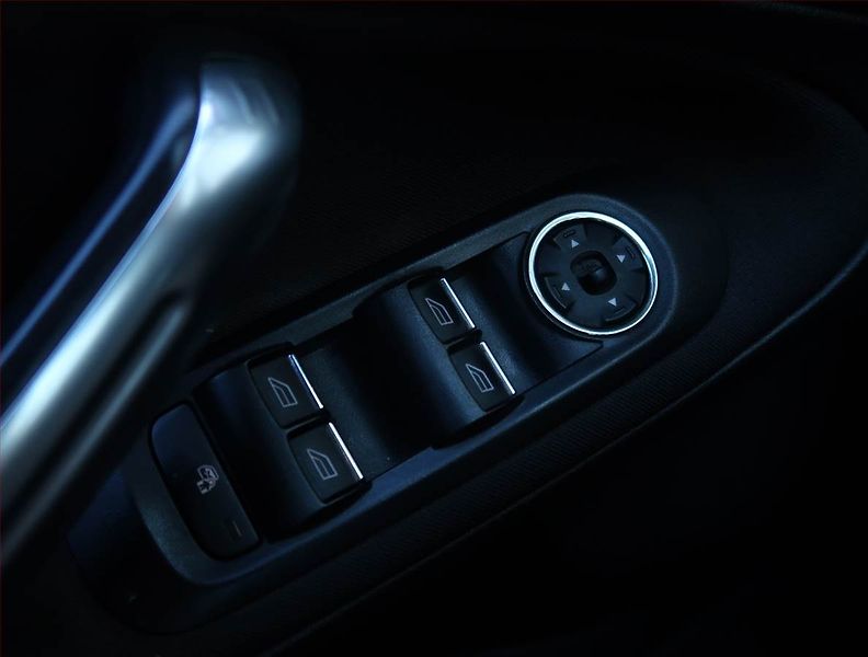 Ford Galaxy (2011) 2.0, Tempomat - fotka 15 z 16