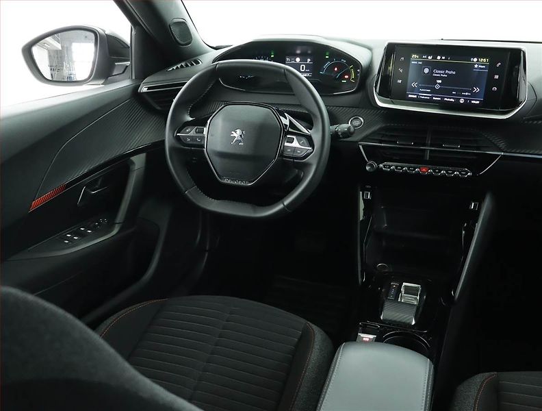 Peugeot 2008 (2023) Active Pack 50 kWh, SoH 98% - fotka 7 z 18