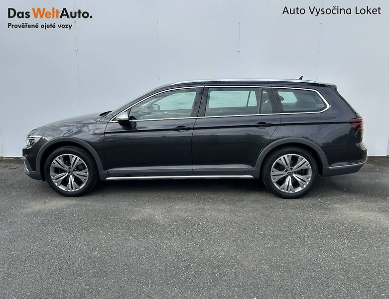 Volkswagen Passat (2022) 2.0 TDI 147kW Head Up Matrix - fotka 3 z 30