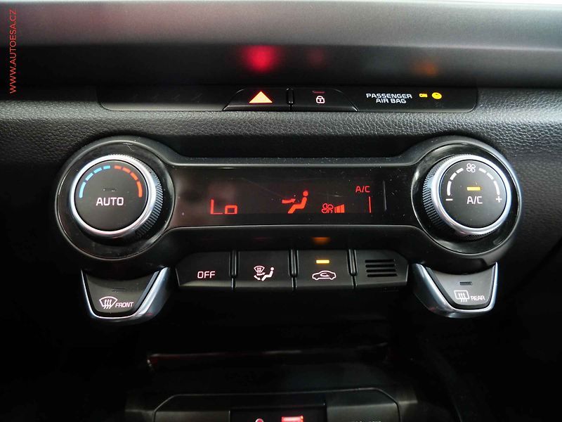 Kia Rio (2019) 1.2i, ČR, AC, park.asist - fotka 18 z 19
