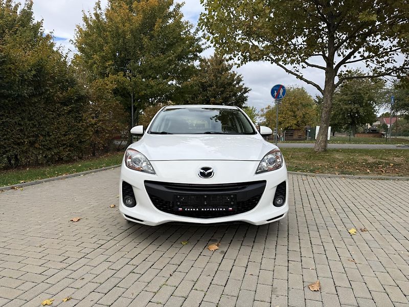 Mazda 3 1.6 MIRAI - fotka 17 z 31
