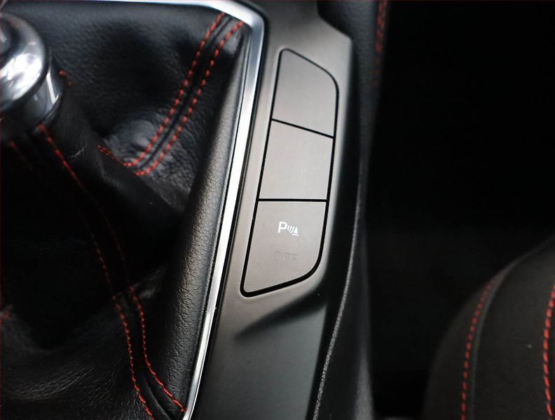 Ford Kuga (2020) 2.0 TDCi - fotka 23 z 24