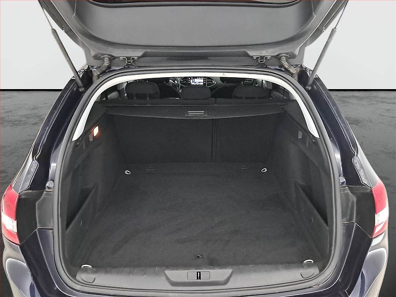 Peugeot 308 (2017) 1.2 PureTech, Serv.kniha - fotka 13 z 19
