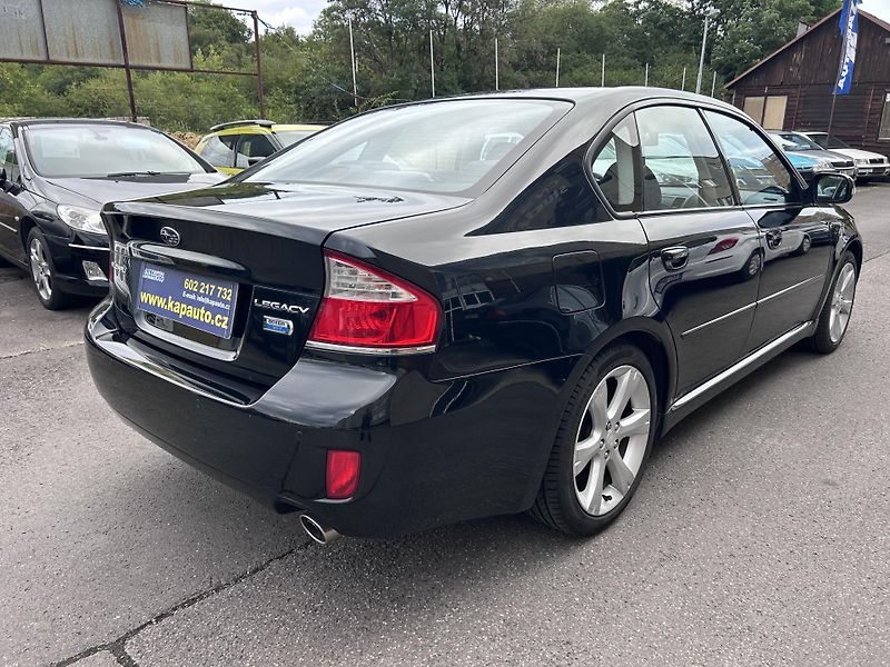 Subaru Legacy 2.0 D Active AWD - fotka 9 z 38