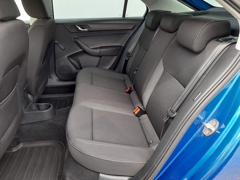 Škoda Rapid AMBITION FRESH 1.2TSi 81KW 6MP - fotka 13 z 20
