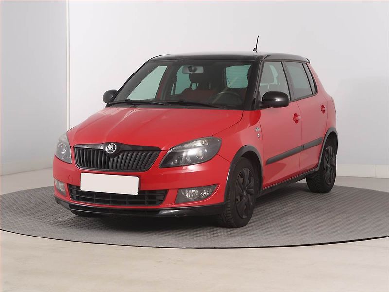 Škoda Fabia (2011) Monte Carlo 1.2 TSI, Navi - fotka 2 z 15
