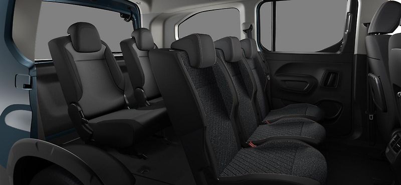 Peugeot Rifter (2026) LONG ALLURE DIESEL 130 MAN6 - fotka 9 z 9