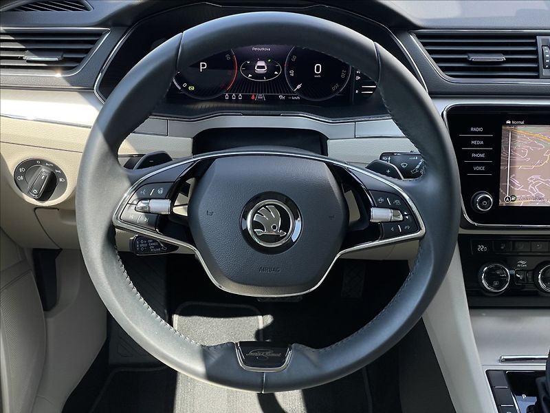 Škoda Superb 2,0 TSI 4x4 Combi L&K WEBA - fotka 8 z 24