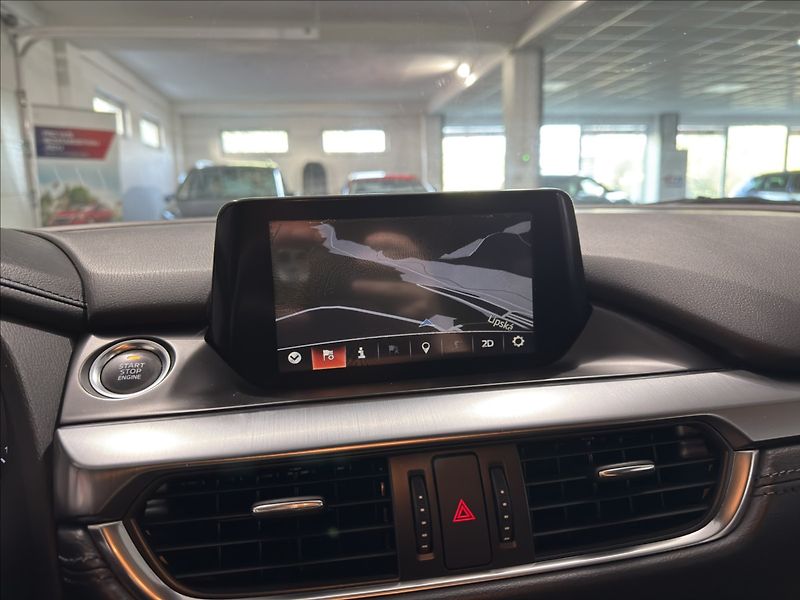 Mazda 6 2,2   D 1.MAJITEL 1.ROK ZÁRUKA - fotka 15 z 41