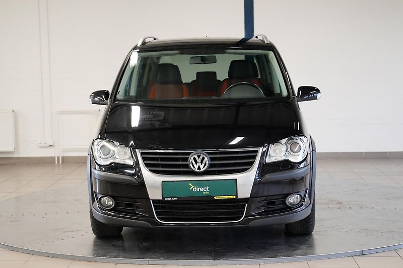 Volkswagen Touran - fotka 4 z 25