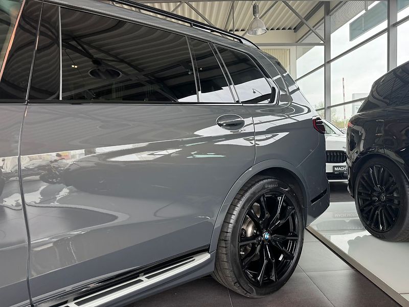 BMW X7 40xd Masáže Nezávislé Tažné - fotka 12 z 20