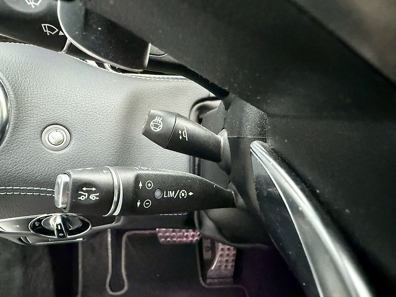 Mercedes-Benz Třídy S (2015) 500 4MATIC kupé - fotka 25 z 51