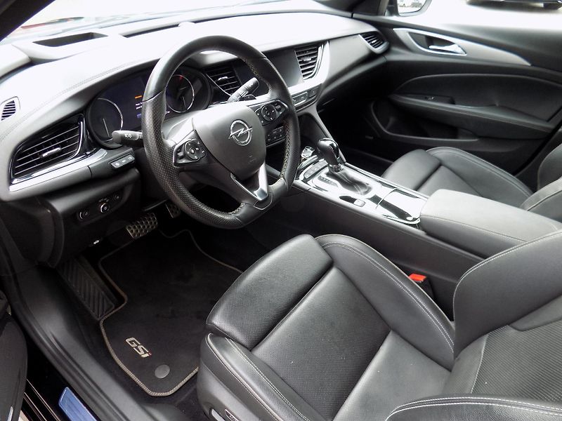 Opel Insignia (2022) 2.0 16V GSi  1. majitel - fotka 9 z 17