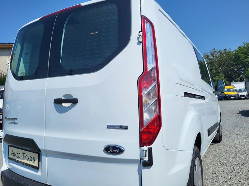 Ford Transit Custom 2.0 EcoBlue mHEV 96kW 6míst L2 - fotka 39 z 47