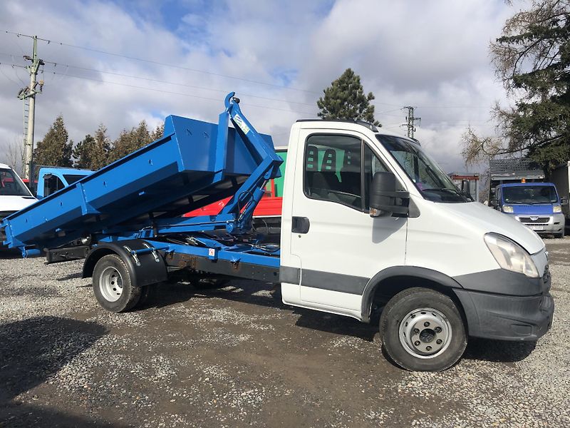 Iveco Daily (2014) 70C17 novy nosič do 3.5t B - fotka 1 z 14