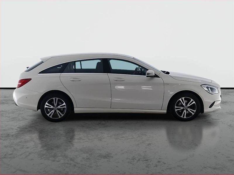 Mercedes-Benz CLA (2017) 180, ČR,1.maj, Bi-Xenony - fotka 6 z 18