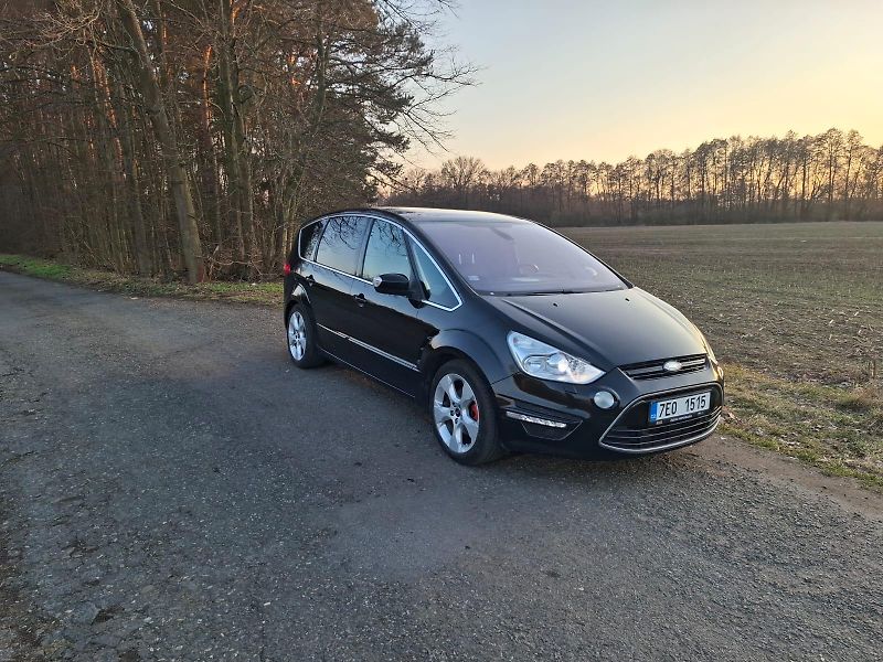Ford S-MAX (2012) 2.0TDCi 170 - fotka 3 z 22