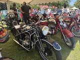 Návštěvníci akce mohli obdivovat kolem 140 historických automobilů, motorek i traktorů.