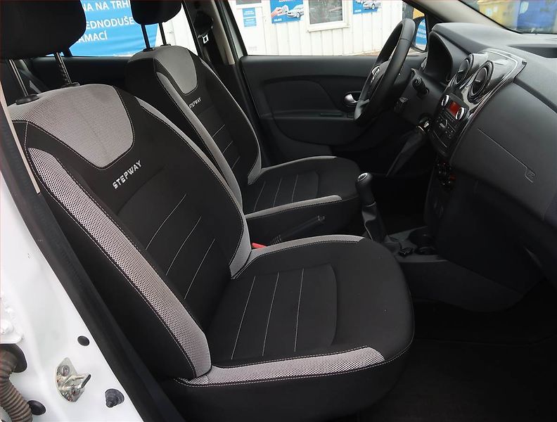 Dacia Sandero (2021) Stepway 1.0 SCe, ČR,1.maj - fotka 9 z 15