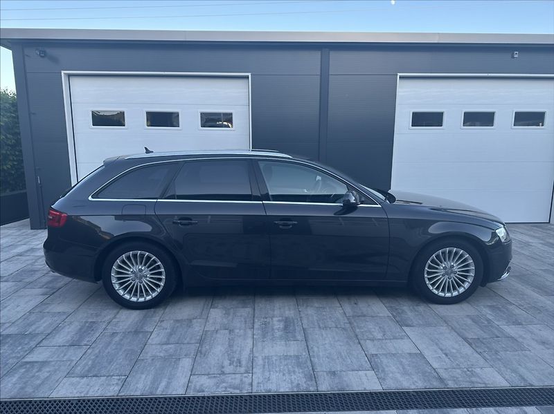 Audi A4 3,0 TDI 204PS  Ambiente A/T - fotka 4 z 49