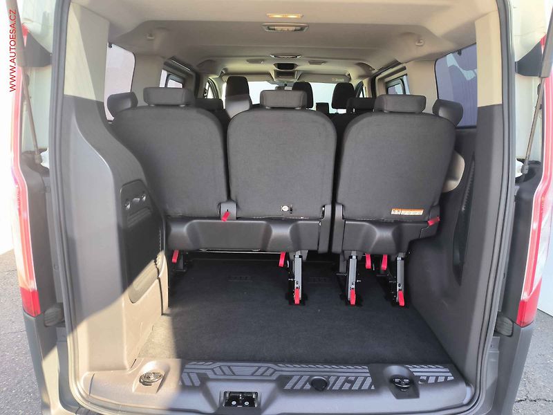 Ford Tourneo Custom (2016) 2.0TDCi, Trend, AC - fotka 7 z 20