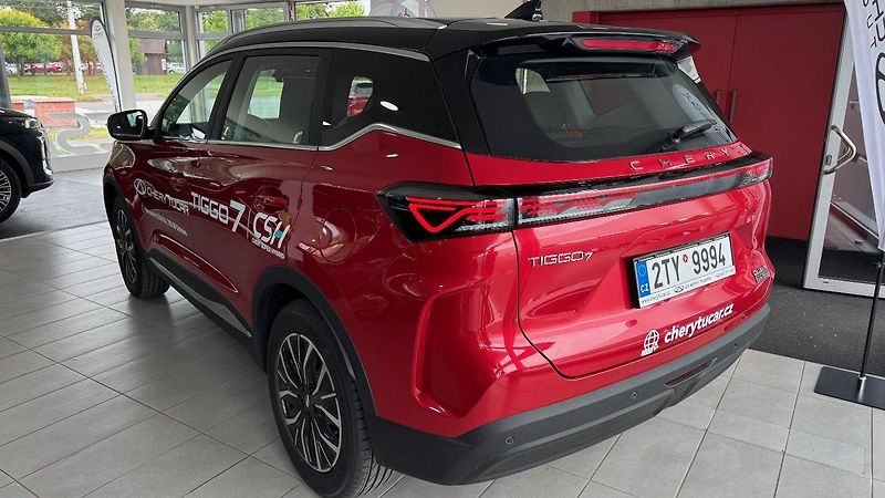 Chery Tiggo 7 PHEV (2026) 1,5T Family Edition FWD - fotka 4 z 40