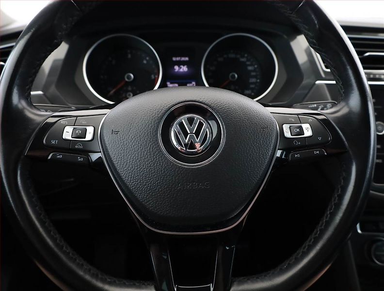 Volkswagen Tiguan (2018) Comfortline 2.0 TDI, 4X4 - fotka 8 z 17